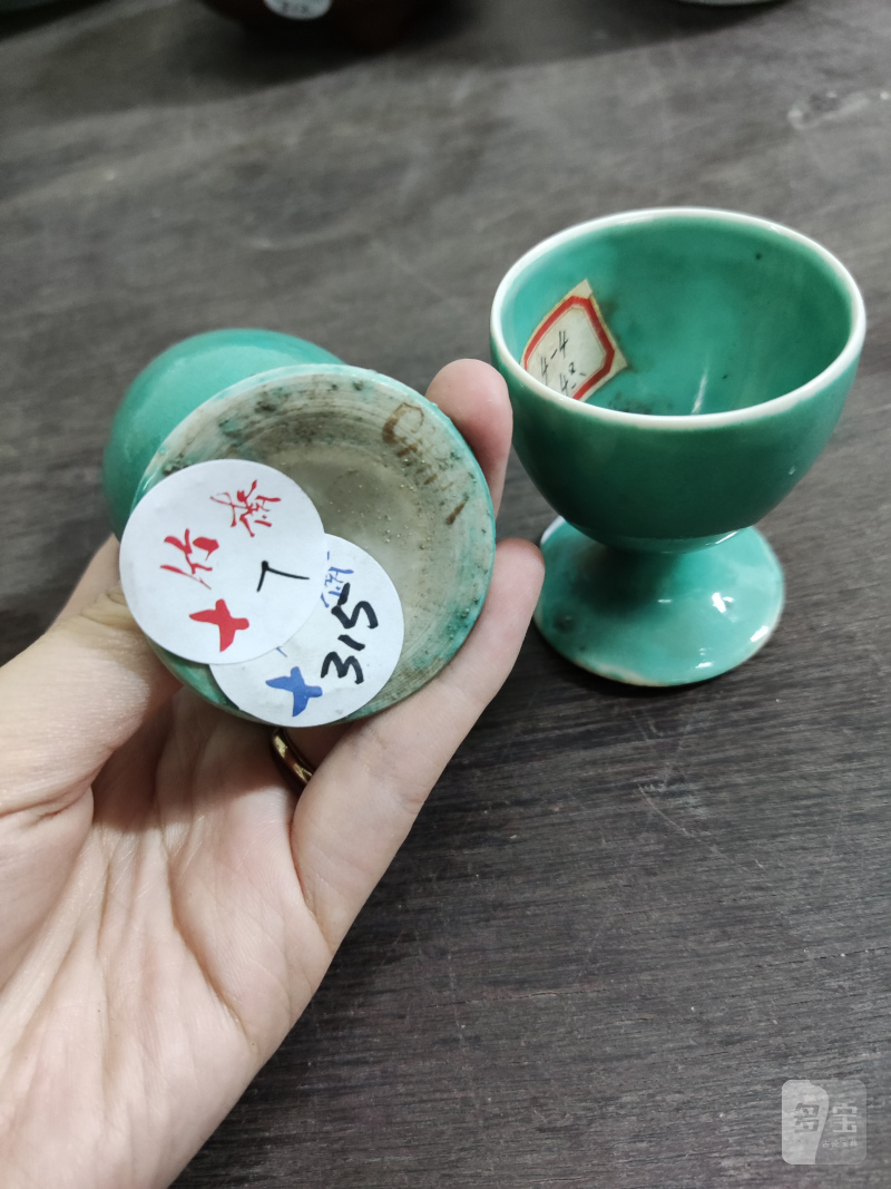 清 绿釉高足杯一对 - 图2